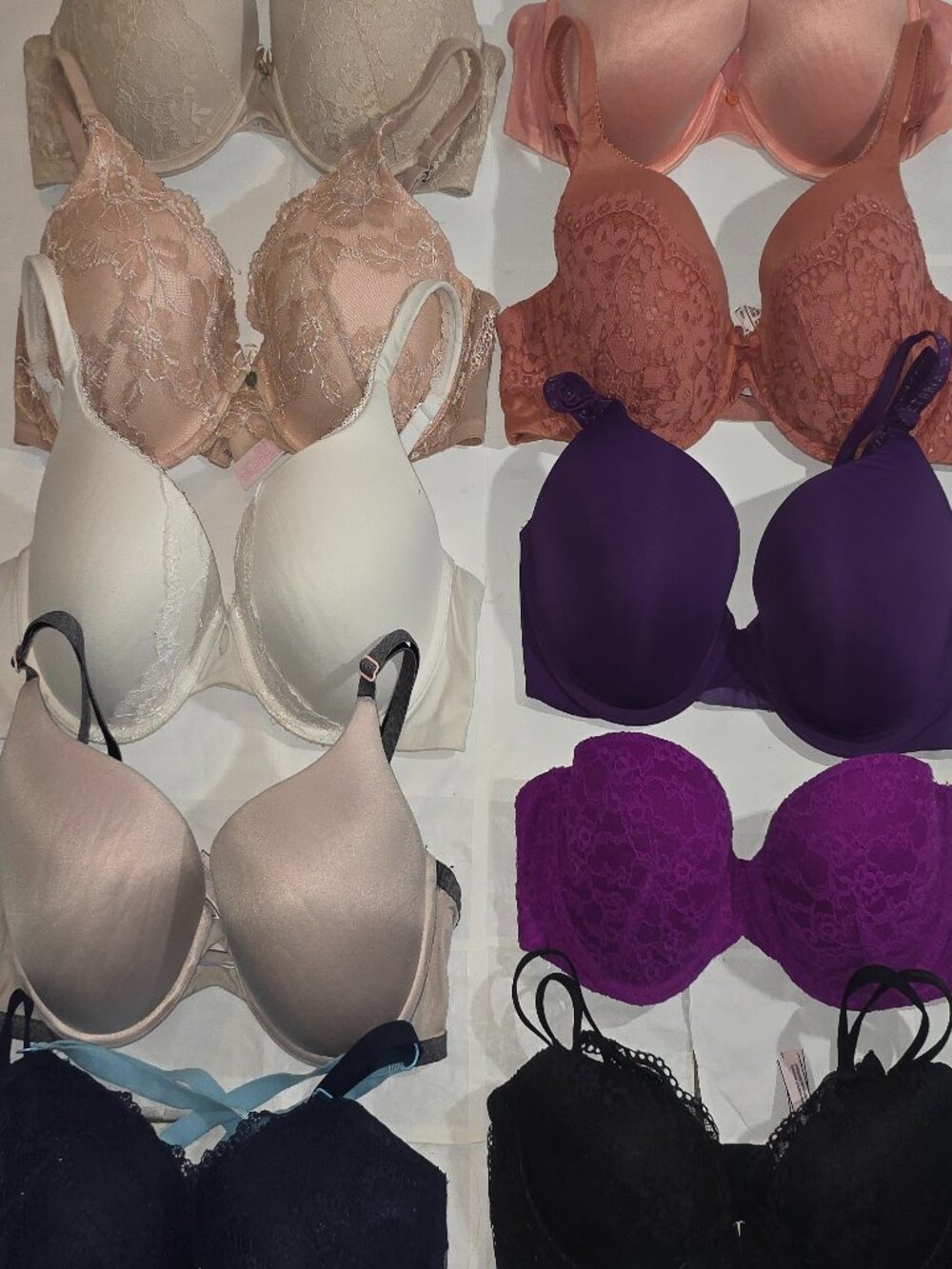 Victoria's Secret bra lot 12